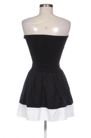 Kleid Lilia, Größe M, Farbe Mehrfarbig, Preis € 24,55