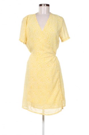 Ruha MSCH, Méret M, Szín Sokszínű, Ár 9 570 Ft