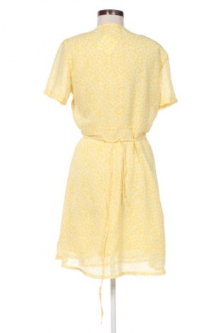 Ruha MSCH, Méret M, Szín Sokszínű, Ár 9 570 Ft