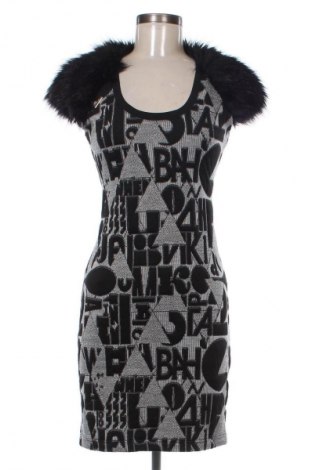 Рокля Manuela, Размер M, Цвят Многоцветен, Цена 39,00 лв.