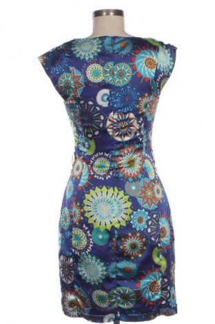 Šaty  Marc Angelo, Velikost M, Barva Vícebarevné, Cena  300,00 Kč