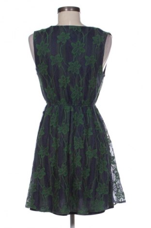 Šaty  Mela Loves London, Velikost M, Barva Vícebarevné, Cena  608,00 Kč