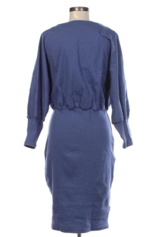 Рокля Moe, Размер XL, Цвят Син, Цена 109,99 лв.