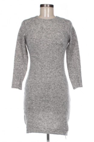 Rochie Mohito, Mărime S, Culoare Gri, Preț 103,03 Lei