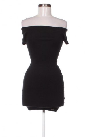 Рокля Mohito, Размер XXS, Цвят Черен, Цена 39,14 лв.