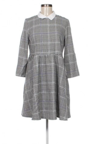 Рокля Mohito, Размер M, Цвят Многоцветен, Цена 61,94 лв.