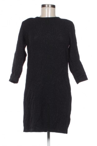 Рокля Monki, Размер M, Цвят Черен, Цена 12,99 лв.