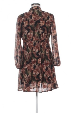 Рокля NEW COLLECTION, Размер M, Цвят Многоцветен, Цена 48,00 лв.