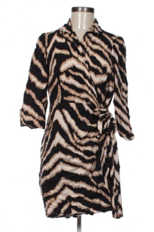 Рокля New Look, Размер XL, Цвят Многоцветен, Цена 19,99 лв.