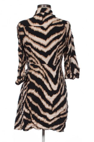 Рокля New Look, Размер XL, Цвят Многоцветен, Цена 19,99 лв.