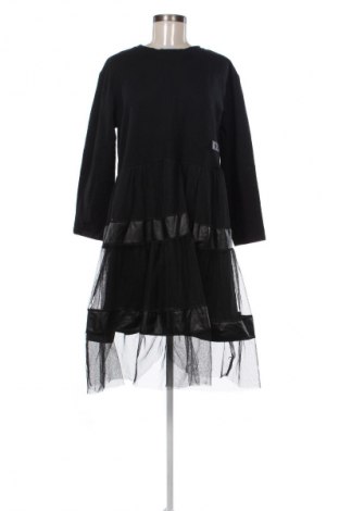 Sukienka New Style, Rozmiar L, Kolor Czarny, Cena 89,66 zł