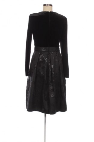 Рокля Nissa, Размер L, Цвят Черен, Цена 218,12 лв.