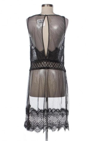 Šaty  Oysho, Velikost M, Barva Černá, Cena  608,00 Kč