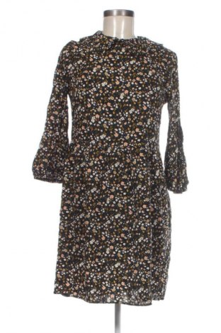 Рокля Primark, Размер M, Цвят Многоцветен, Цена 11,99 лв.