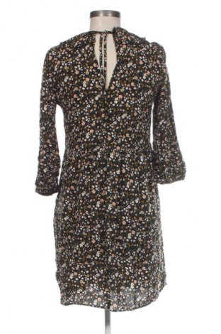 Рокля Primark, Размер M, Цвят Многоцветен, Цена 11,99 лв.
