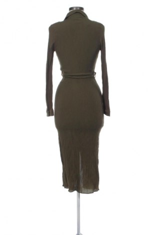 Kleid Primark, Größe M, Farbe Grün, Preis 24,55 €