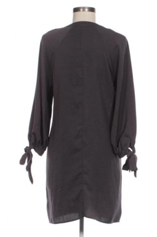 Kleid Primark, Größe M, Farbe Grau, Preis 19,96 €