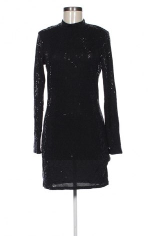 Šaty  Pull&Bear, Velikost XL, Barva Černá, Cena  339,00 Kč