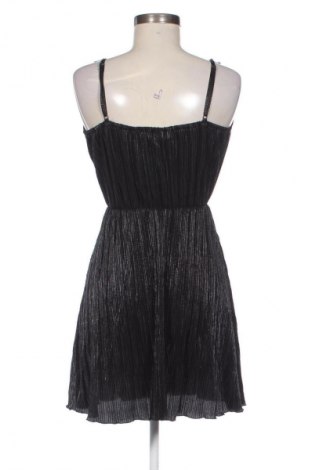 Sukienka Pull&Bear, Rozmiar S, Kolor Czarny, Cena 45,82 zł