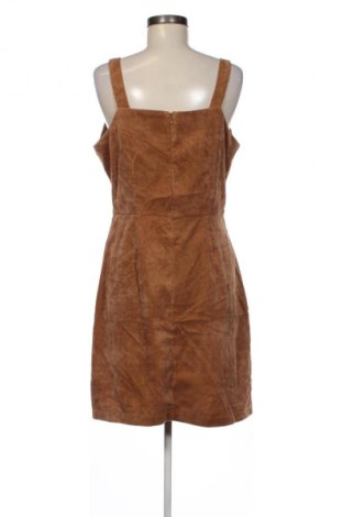 Ruha Qed London, Méret M, Szín Barna, Ár 5 679 Ft