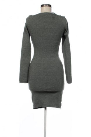 Rochie Reserved, Mărime M, Culoare Verde, Preț 67,99 Lei