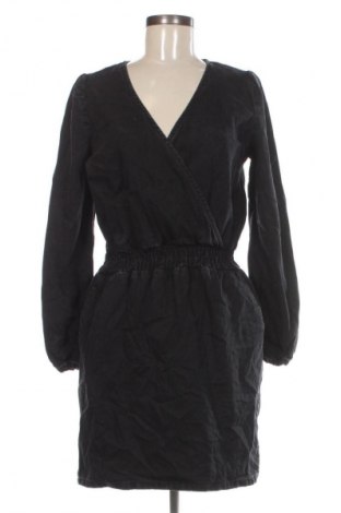 Kleid Reserved, Größe M, Farbe Schwarz, Preis € 21,99