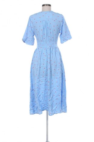 Рокля Reserved, Размер M, Цвят Многоцветен, Цена 48,88 лв.