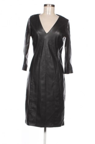 Рокля Reserved, Размер M, Цвят Черен, Цена 39,03 лв.