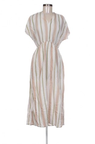 Kleid Reserved, Größe M, Farbe Mehrfarbig, Preis 20,02 €