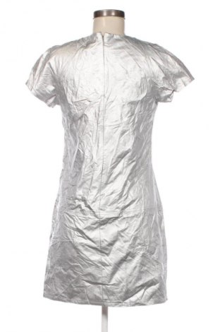 Kleid Rinascimento, Größe M, Farbe Silber, Preis € 30,99