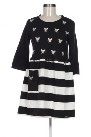 Sukienka Rinascimento, Rozmiar M, Kolor Kolorowy, Cena 105,99 zł