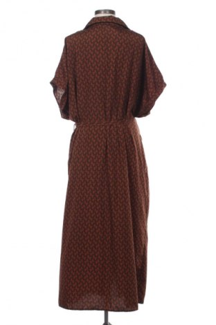 Рокля SHEIN, Размер 4XL, Цвят Многоцветен, Цена 43,99 лв.