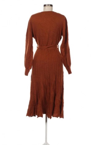 Рокля SHEIN, Размер M, Цвят Оранжев, Цена 22,99 лв.