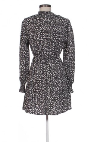 Рокля SHEIN, Размер S, Цвят Многоцветен, Цена 39,00 лв.