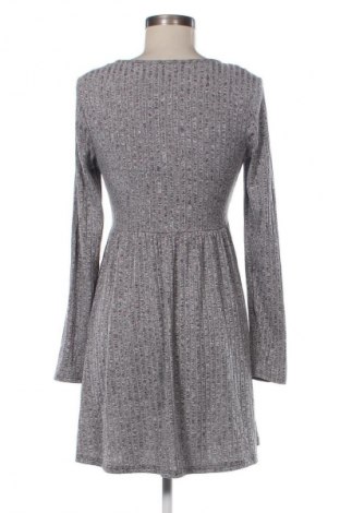 Šaty  SHEIN, Velikost M, Barva Šedá, Cena  495,00 Kč