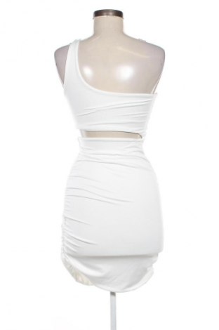 Φόρεμα SHEIN, Μέγεθος S, Χρώμα Λευκό, Τιμή 19,96 €