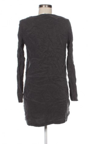 Kleid Selected Femme, Größe M, Farbe Grau, Preis 31,71 €