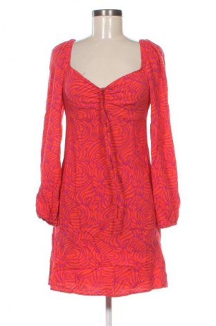 Рокля Sinsay, Размер M, Цвят Многоцветен, Цена 39,03 лв.