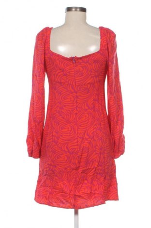 Рокля Sinsay, Размер M, Цвят Многоцветен, Цена 39,03 лв.