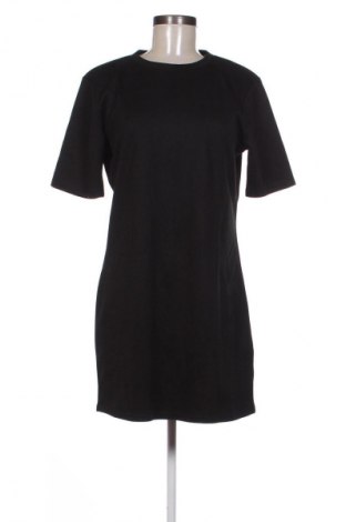 Рокля Sinsay, Размер L, Цвят Черен, Цена 39,00 лв.