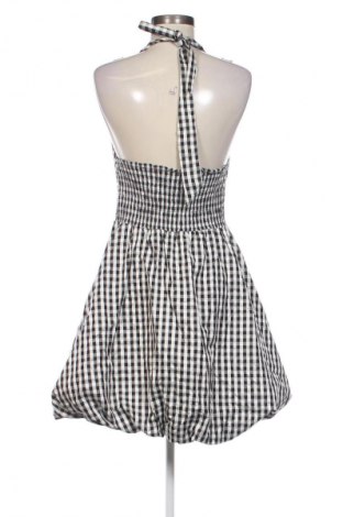 Kleid Sisters Point, Größe M, Farbe Mehrfarbig, Preis € 24,55