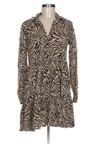 Рокля Stradivarius, Размер S, Цвят Многоцветен, Цена 17,99 лв.