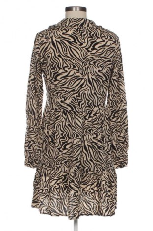 Рокля Stradivarius, Размер S, Цвят Многоцветен, Цена 17,99 лв.