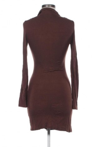 Rochie Stradivarius, Mărime S, Culoare Maro, Preț 126,00 Lei