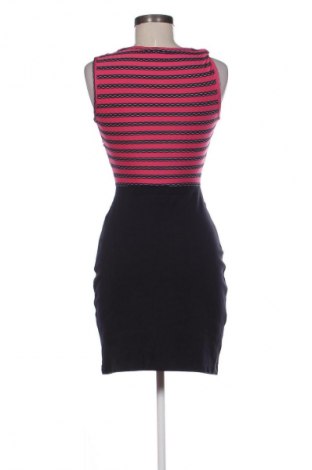 Rochie Tara, Mărime M, Culoare Multicolor, Preț 102,63 Lei