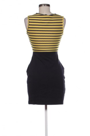 Rochie Tara, Mărime M, Culoare Multicolor, Preț 102,63 Lei