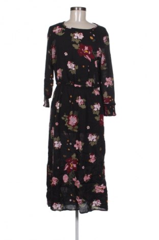 Ruha Tezenis, Méret M, Szín Sokszínű, Ár 12 388 Ft