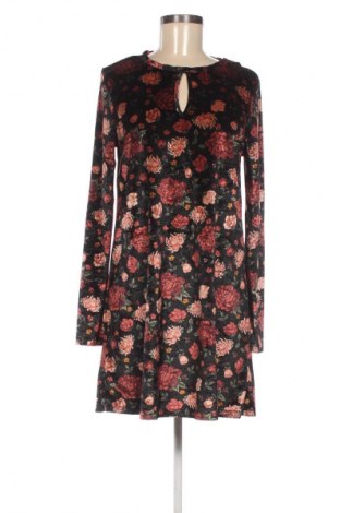Рокля Tezenis, Размер M, Цвят Многоцветен, Цена 39,14 лв.