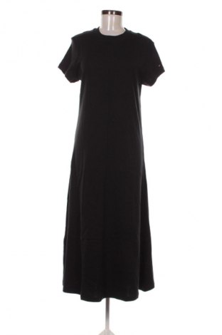 Ruha Tommy Hilfiger, Méret S, Szín Fekete, Ár 63 919 Ft