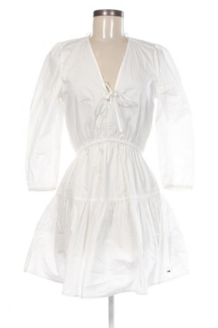 Ruha Tommy Jeans, Méret XS, Szín Fehér, Ár 26 969 Ft
